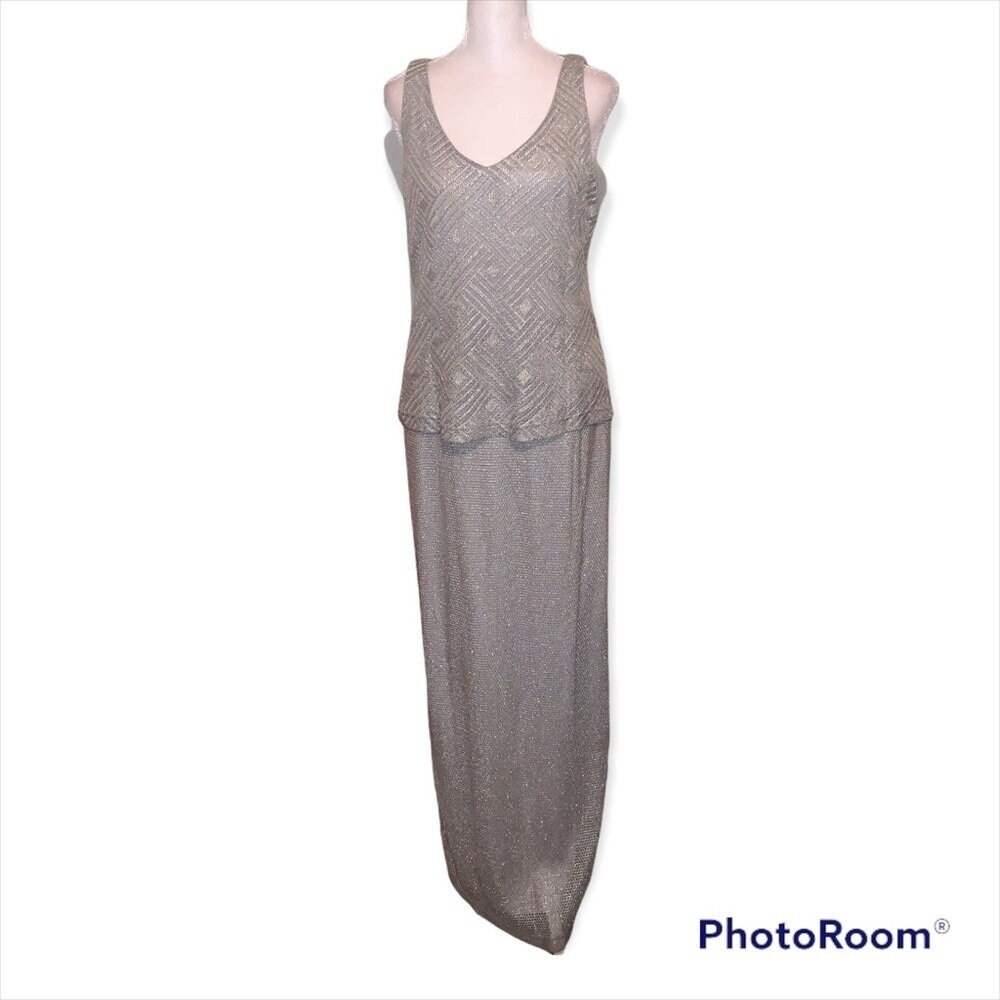 Final Sale Jeffrey & Dara Evenings Silver Metallic Dress Size 10 Formal